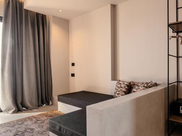 Cooks club City Beach Rhodes : photo 1 de la chambre suite avec balcon
