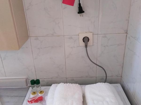 Souvlakis Pool Suites (S.P.S) : photo 8 de la chambre appartement avec balcon