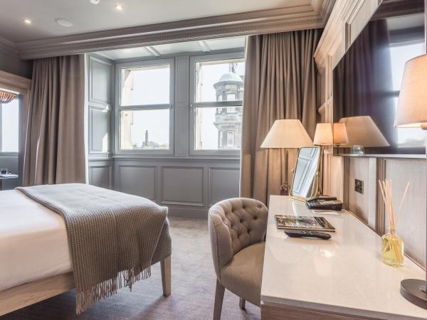 The Scotsman Hotel : photo 2 de la chambre director twin or double room city view