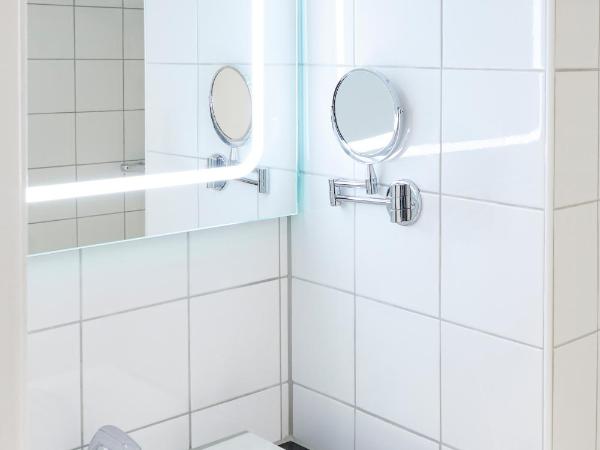 Mercure Nottingham Sherwood : photo 10 de la chambre chambre lit king-size privilège