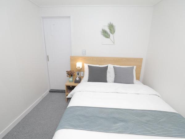 Line Hotel Myeongdong : photo 6 de la chambre chambre double - sans fenêtre