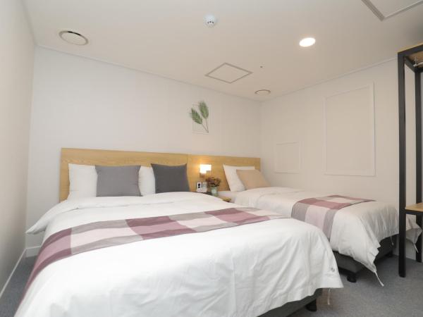 Line Hotel Myeongdong : photo 3 de la chambre chambre familiale - sans fenêtre