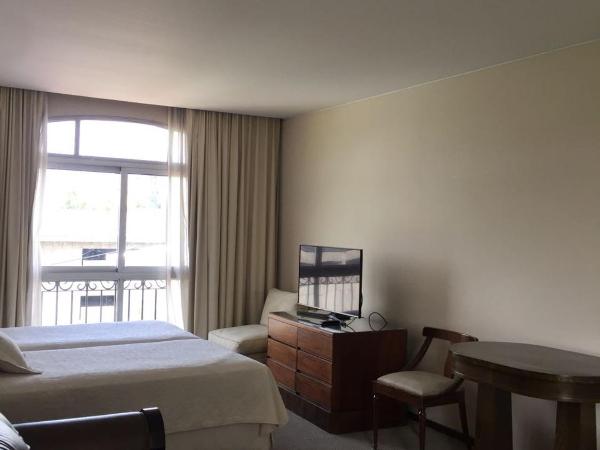 Hotel Cervantes : photo 8 de la chambre chambre lits jumeaux supérieure