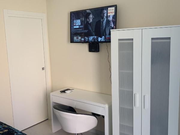 National Gallery Taormina B&B : photo 7 de la chambre chambre double avec salle de bains privative