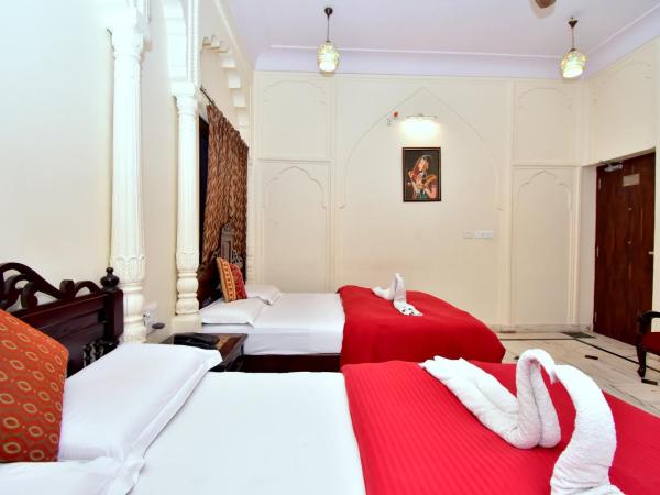 Hotel Kalyan : photo 5 de la chambre chambre familiale (4 adultes) 