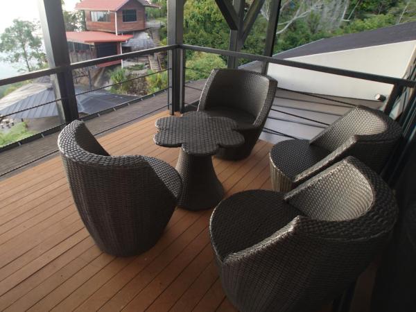 Kokol Haven Resort : photo 6 de la chambre suite lit king-size avec balcon