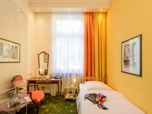 Hotel Palmenhof : photo 1 de la chambre chambre simple standard