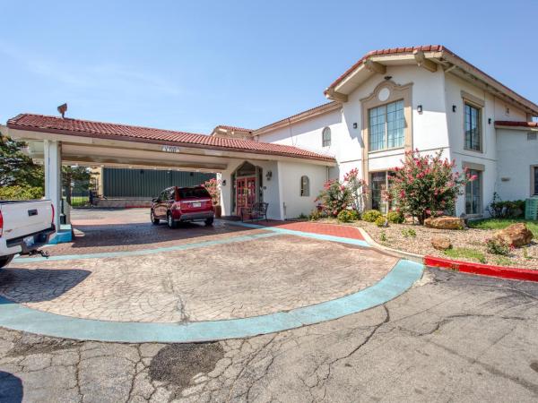 SUNSET INN Oklahoma City : photo 1 de la chambre chambre lit king-size - fumeurs