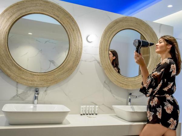 Villaggio Boutique Hotel Hersonissos - Adults Only : photo 3 de la chambre suite junior avec piscine privée