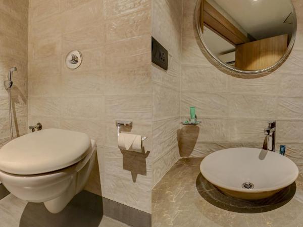 Treebo Radhe Palace : photo 6 de la chambre chambre simple Économique