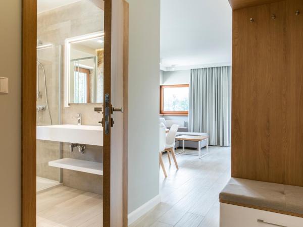 Royal Hill Residence : photo 10 de la chambre appartement 1 chambre avec balcon et vue sur les montagnes