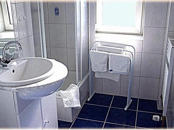 Hotel Am Wehrhahn : photo 6 de la chambre chambre double ou lits jumeaux