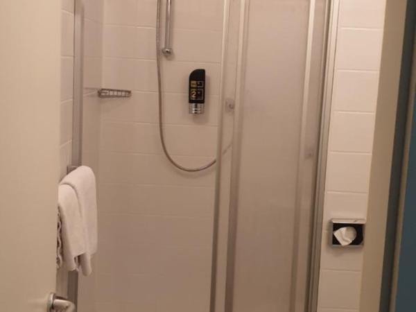 Osteria-Hotel-Centovini : photo 3 de la chambre chambre simple avec salle de bains privative