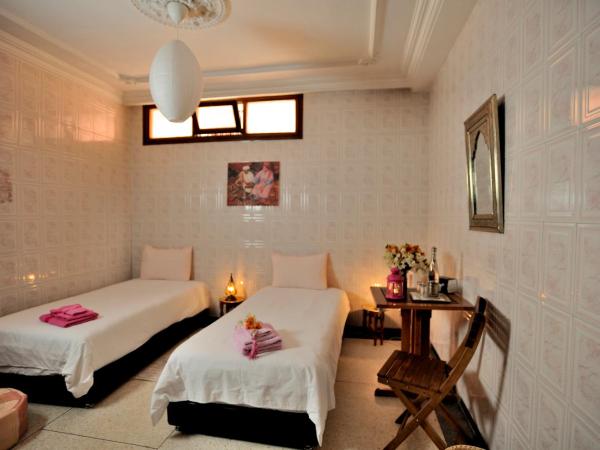 LHOSTEL à Casablanca : photo 1 de la chambre lit dans dortoir pour femmes de 4 lits