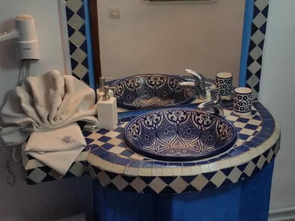 Riad Dar Skalli & SPA : photo 1 de la chambre chambre triple - chefchaouen