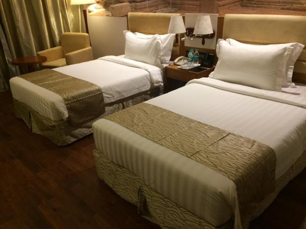 Regenta Central RS Chennai OMR SIPCOT : photo 7 de la chambre deluxe twin / king room with 15% discount on food and soft beverages