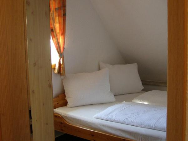Hotel Alt Vinnhorst : photo 1 de la chambre chambre double