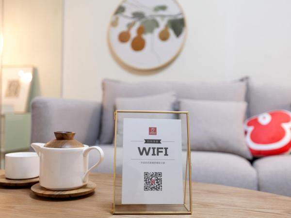 [Roader] Wuhan Jiang'an District, Hong Kong Road : photo 1 de la chambre appartement avec balcon