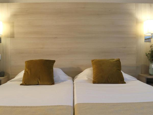 Hôtel d'Orsay : photo 2 de la chambre chambre lits jumeaux confort