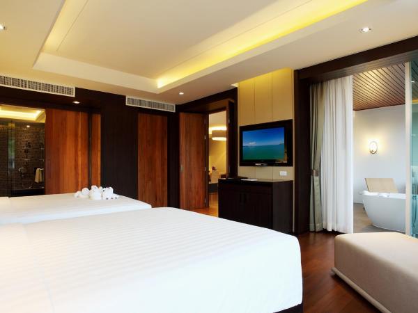 Graceland Khaolak Beachfront Resort : photo 3 de la chambre suite - vue sur piscine 