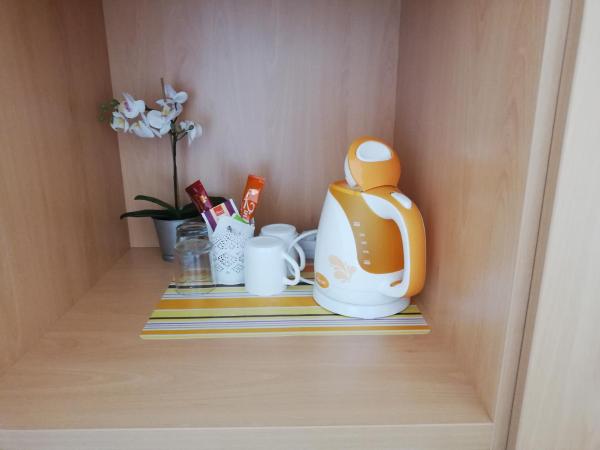 Guest House Mićin : photo 10 de la chambre chambre triple avec balcon