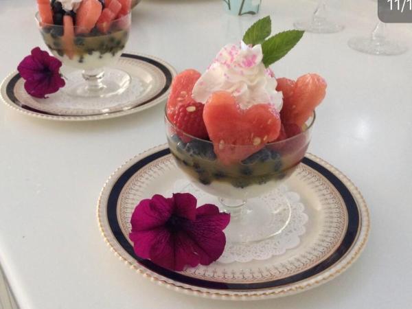 The Sunshine House-Free Parking : photo 3 de la chambre chambre lit queen-size avec lit d’appoint