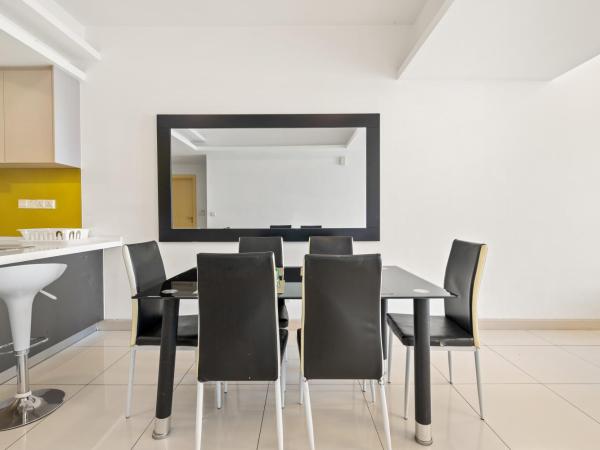 Suasana Bukit Ceylon by Plush : photo 6 de la chambre appartement avec douche