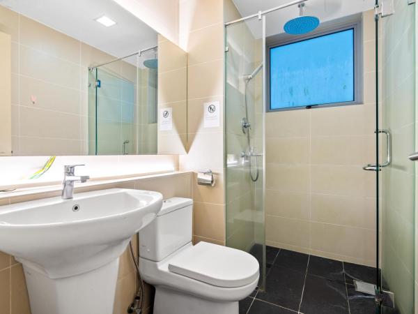 Suasana Bukit Ceylon by Plush : photo 10 de la chambre appartement avec douche