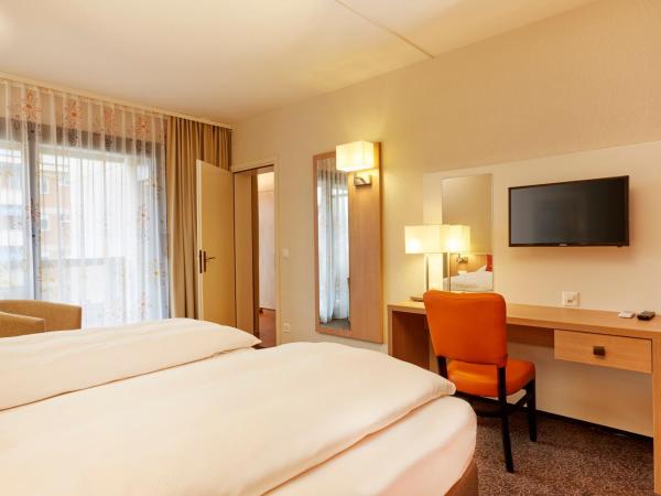 H4 Hotel Arcadia Locarno : photo 3 de la chambre chambre double supérieure