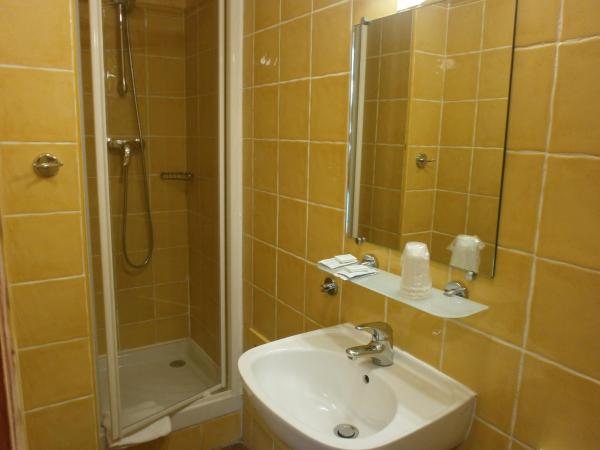 Little Palace : photo 6 de la chambre chambre familiale