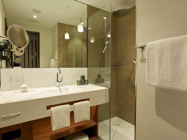 HYPERION Hotel München : photo 5 de la chambre chambre lit king-size supérieure