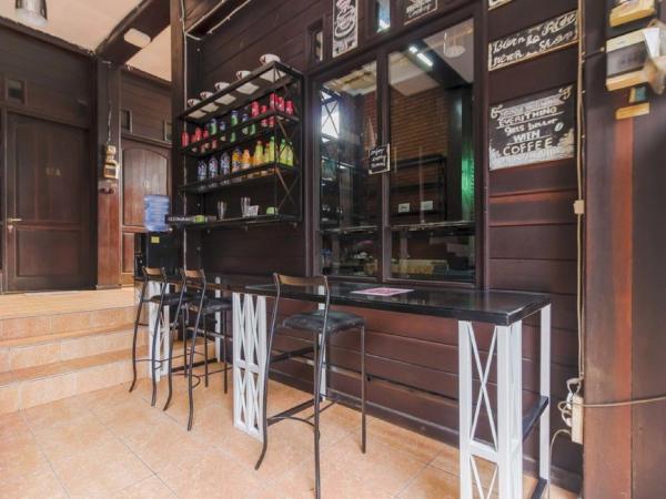 RedDoorz @ Cilandak Timur : photo 3 de la chambre chambre double reddoorz