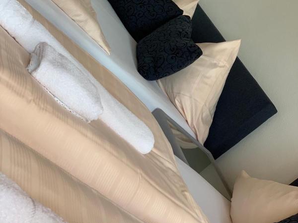 Hotel Restaurant Memo : photo 1 de la chambre chambre triple basique