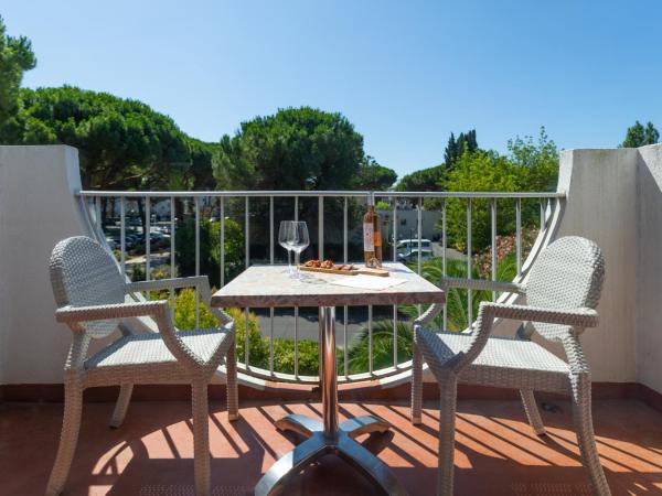 Hotel Europe : photo 1 de la chambre chambre lits jumeaux avec balcon - tribord 