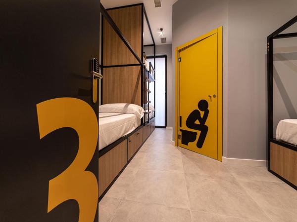 Petit Hostel La Latina : photo 9 de la chambre lit dans dortoir mixte de 4 lits