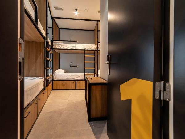 Petit Hostel La Latina : photo 1 de la chambre lit dans dortoir mixte de 8 lits