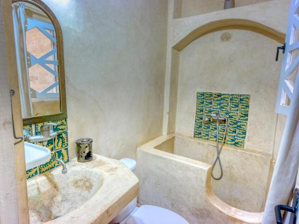 Riad Dar Latigeo : photo 9 de la chambre les frégates - mini suite