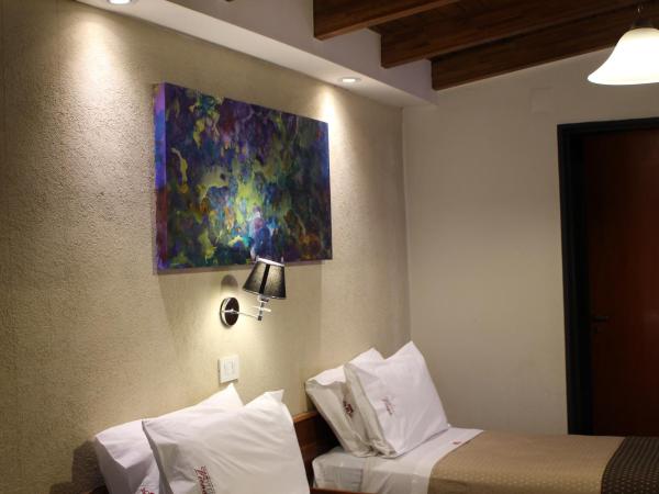 Hotel Viena : photo 1 de la chambre chambre double ou lits jumeaux