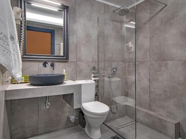 Frontzu Politia : photo 5 de la chambre chambre familiale avec cheminée