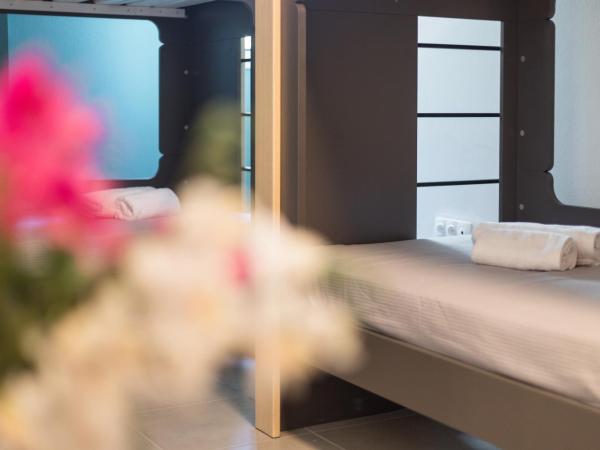 Local Hostel & Suites : photo 5 de la chambre private dorm of 4