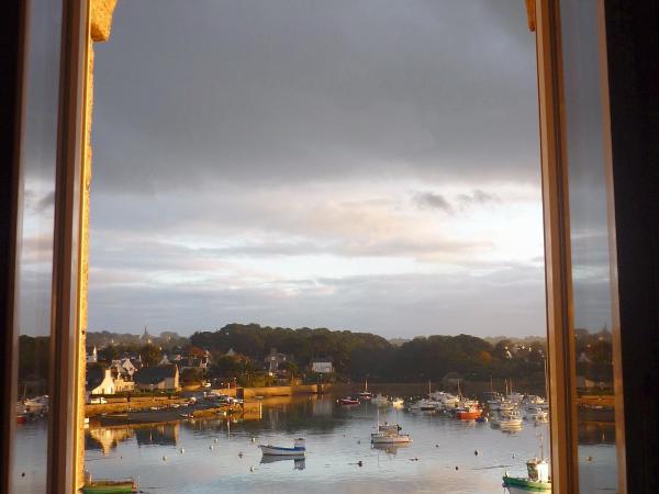 Hôtel des Rochers : photo 3 de la chambre suite - vue sur mer