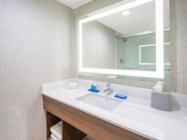 Holiday Inn Express San Diego Airport-Old Town, an IHG Hotel : photo 3 de la chambre chambre standard avec 2 lits queen-size