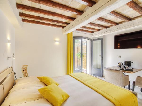 Le Refuge - Gigaro Lodges : photo 1 de la chambre chambre lit king-size