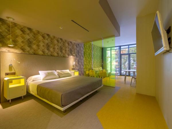 Hotel Macià Sevilla Kubb : photo 1 de la chambre suite deluxe avec baignoire spa