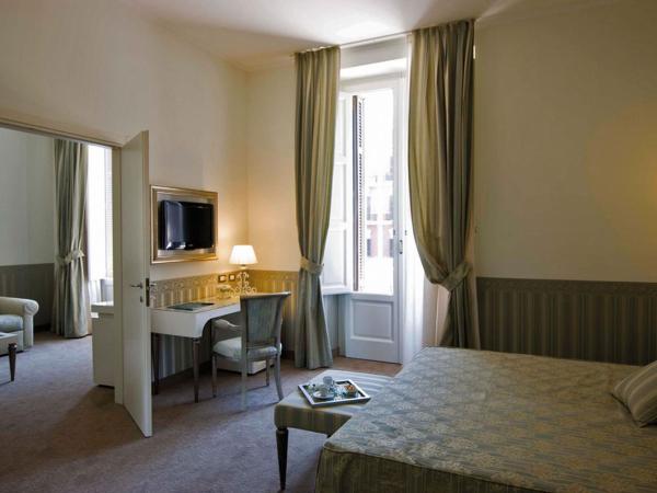 JR Hotels Oriente Bari : photo 3 de la chambre suite junior