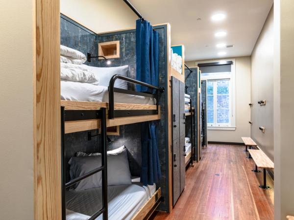 HI New Orleans Hostel : photo 3 de la chambre lit dans dortoir mixte de 6 lits
