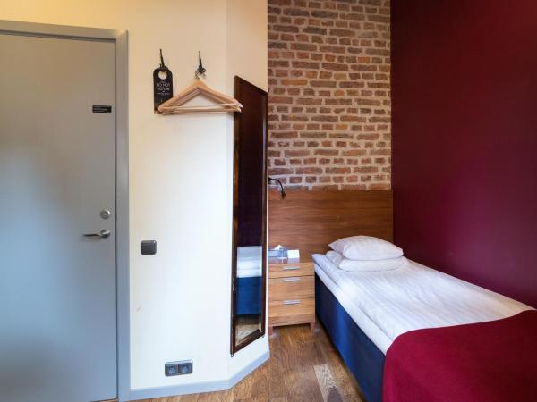 Rex Hotel : photo 1 de la chambre petite chambre simple