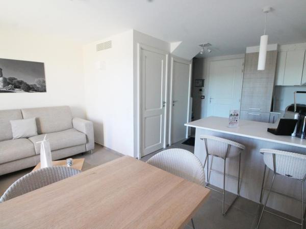 Clos des Oliviers Grimaud - Meublé de Tourisme : photo 9 de la chambre appartement 3 chambres en duplex avec jardin