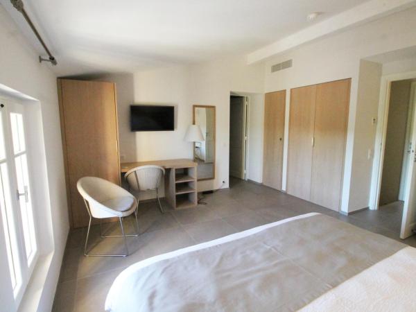 Clos des Oliviers Grimaud - Meublé de Tourisme : photo 8 de la chambre appartement 3 chambres en duplex avec jardin