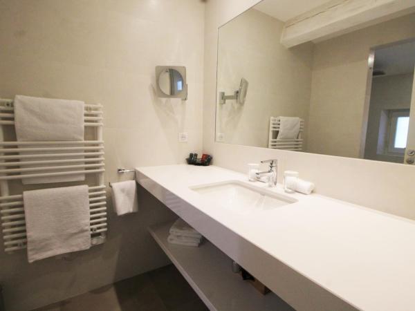 Clos des Oliviers Grimaud - Meublé de Tourisme : photo 4 de la chambre appartement 3 chambres en duplex avec jardin